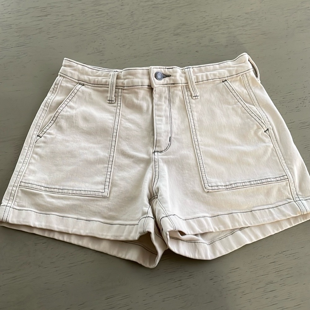 Universal Thread Shorts Size 6 Waist 28